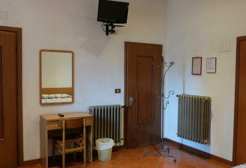 اتاق استاندارد, Ristorante Regina