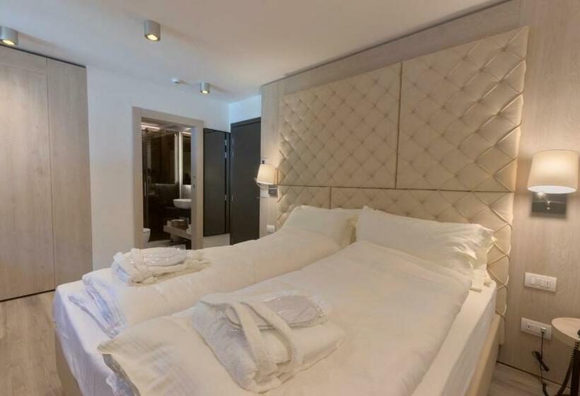 수피리어 룸, Rosengarten