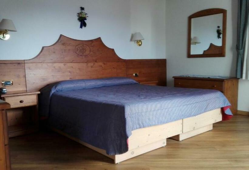 غرفة عائلية, San Martino