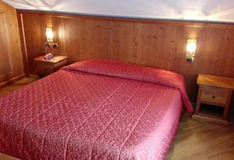 Standard Kolmen Hengen Huone, San Martino