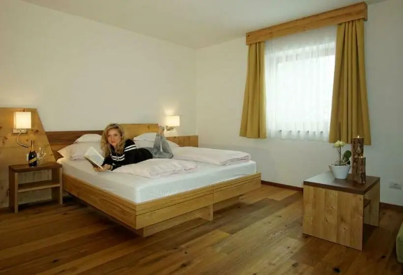 Standard Kolmen Hengen Huone, Sterzinger Moos