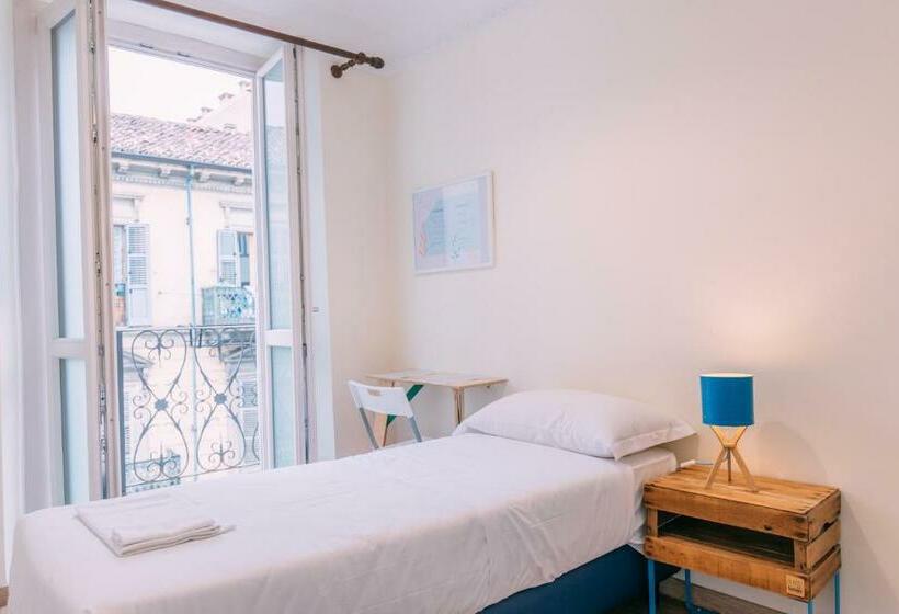 غرفة قياسية فردية, Tomato Urban Retreat