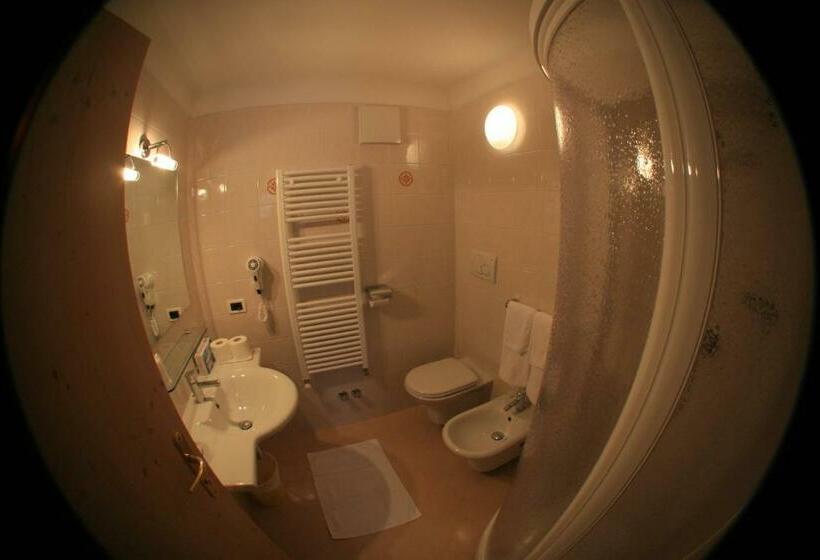 Трехместный Номер Комфорт, Vigo