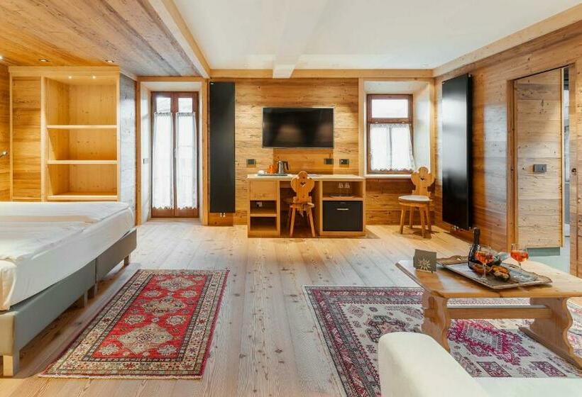 Полулюкс Повышенной Комфортности, Villa Alpina S