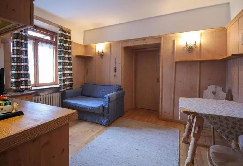 Economy-huone, Villa Alpina S