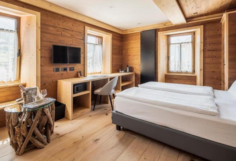 スーペリアールーム, Villa Alpina S