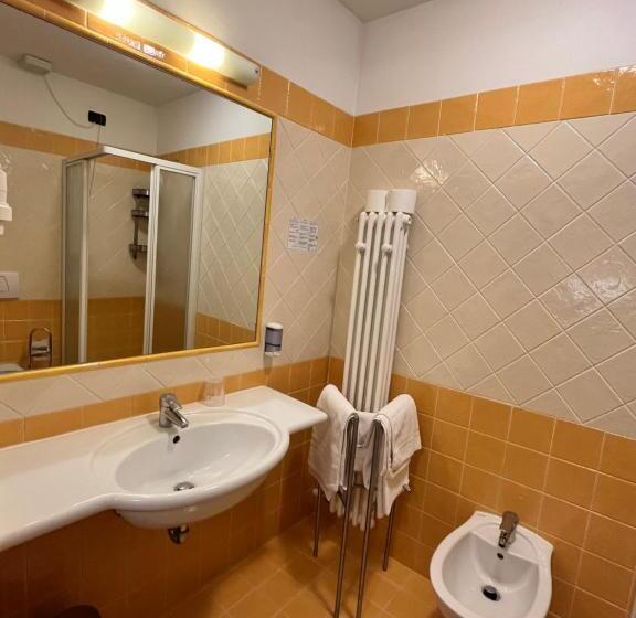 Четырехместный Номер Стандарт, Zanella