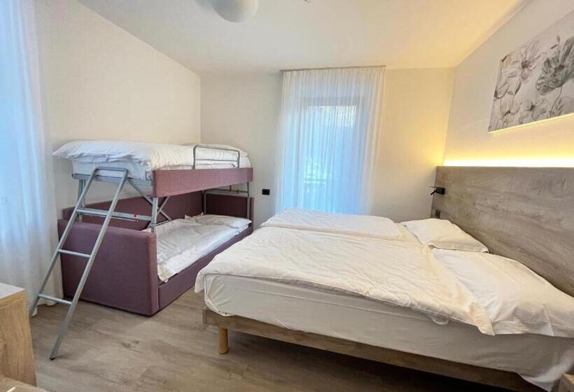 Четырехместный Номер Стандарт, Zanella