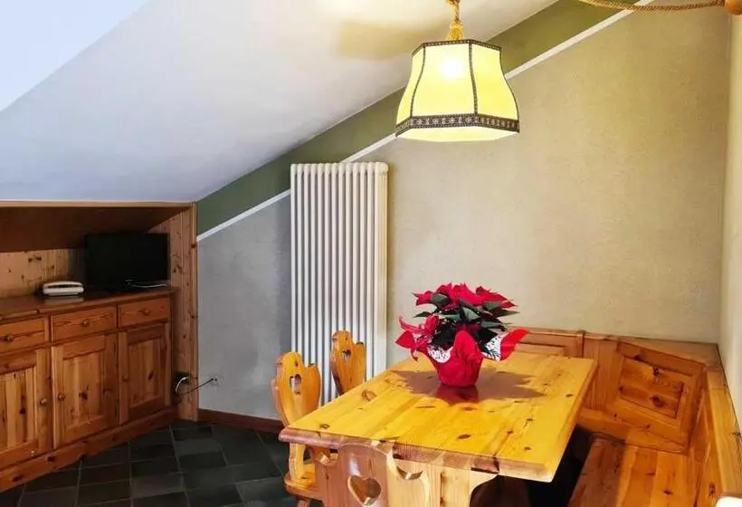 آپارتمان 1 خوابه با تراس, Residence Serrada