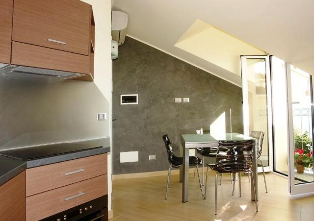 Апартаменты 1 Спальня Вид на Море, Residence Villa Carmen Fronte Mare A 50 Mt