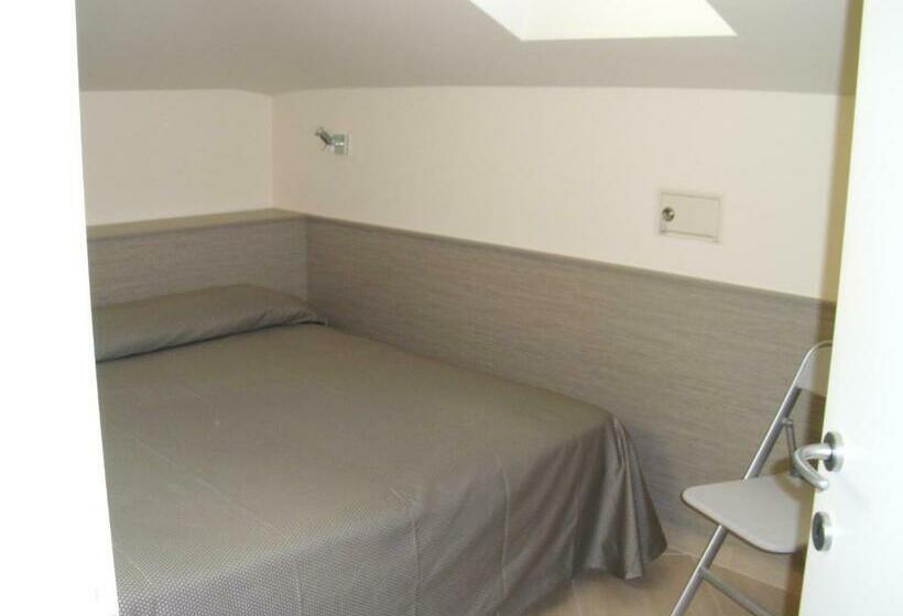 Апартаменты 1 Спальня Вид на Море, Residence Villa Carmen Fronte Mare A 50 Mt