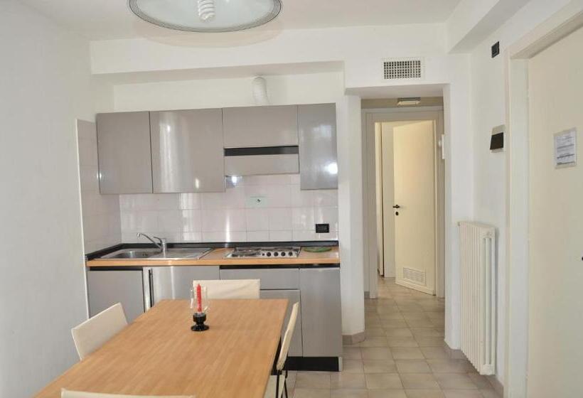 Апартаменты 1 Спальня, Residence Villa Carmen Fronte Mare A 50 Mt