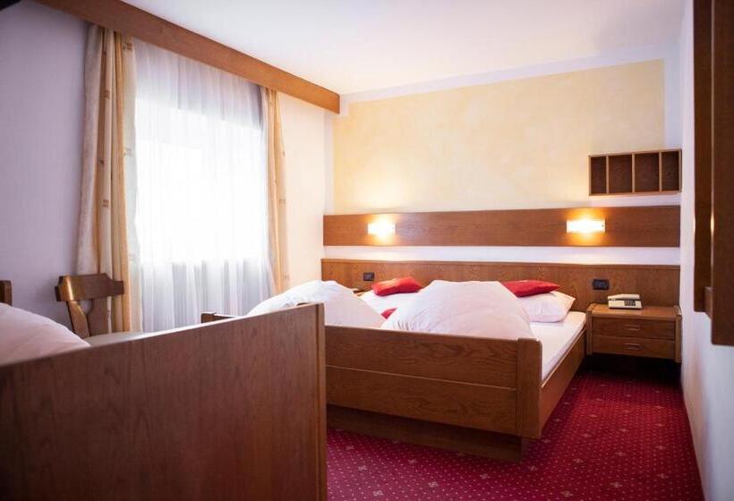 Номер Стандарт с Балконом, Rider Hotel Obereggen