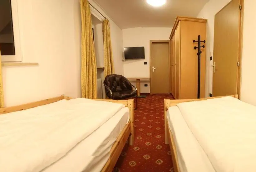 Standard-huone Puutarhanäkymä, Rider Hotel Obereggen