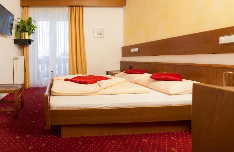 Номер Стандарт с Балконом, Rider Hotel Obereggen