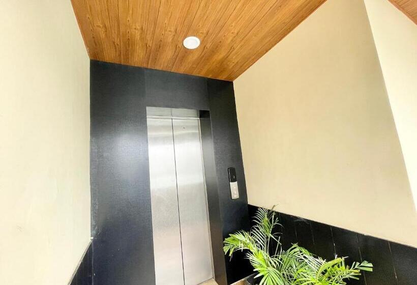 Deluxe Quadruple Room, A One Pride ! Puri Fully Air Conditioned Hotel Near Sea Beach & Temple With Lift And Parking Facilit