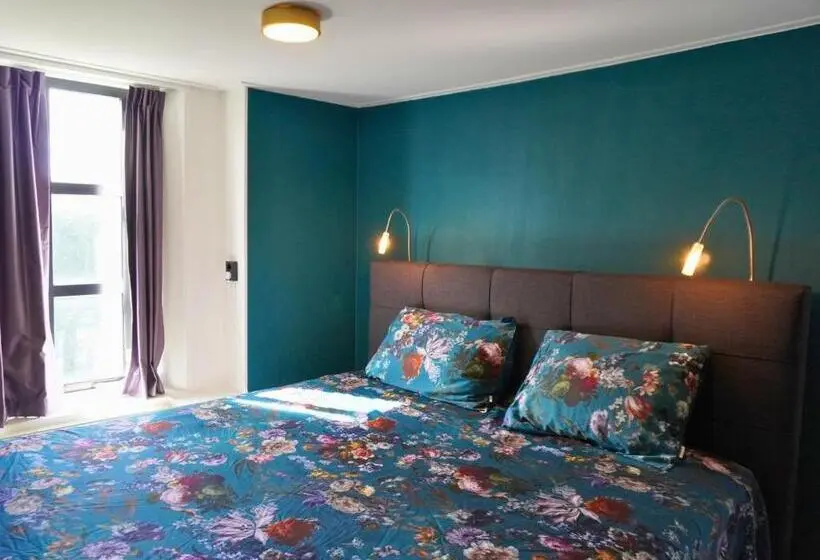 スタンダードトリプルルーム, B&b Catharinenburg, Optionele Wellnessfaciliteiten Beschikbaar!
