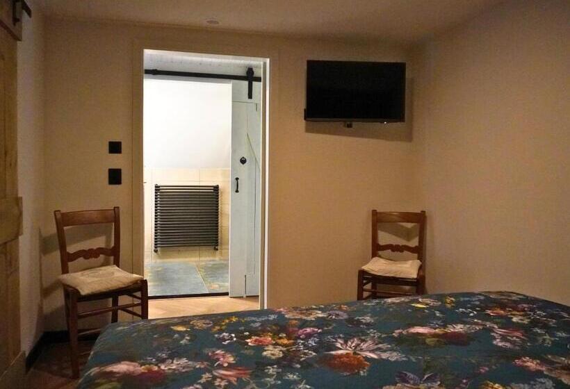 キングサイズベッドのスタンダードルーム, B&b Catharinenburg, Optionele Wellnessfaciliteiten Beschikbaar!