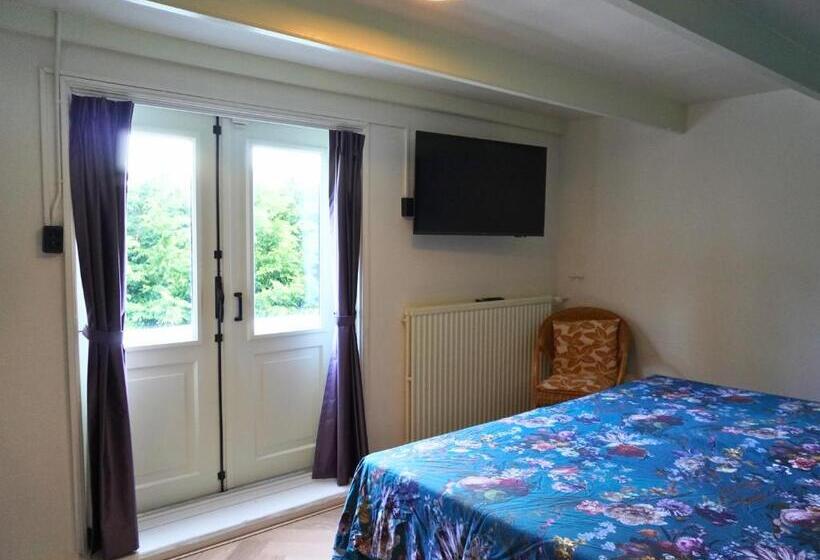 Номер Deluxe с Балконом, B&b Catharinenburg, Optionele Wellnessfaciliteiten Beschikbaar!