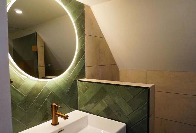 バルコニー付きデラックスルーム, B&b Catharinenburg, Optionele Wellnessfaciliteiten Beschikbaar!