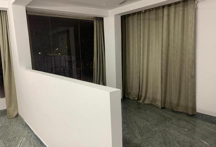 Perhesviitti, Comfort Stay Inn