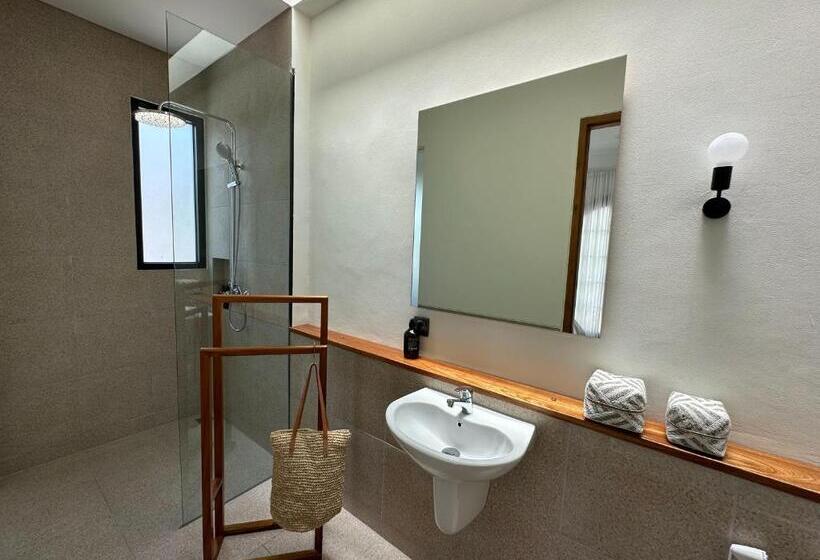 חדר דלוקס, La Luna