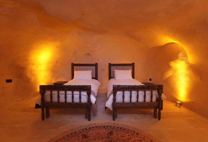 اتاق استاندارد با تخت بزرگ, Marvel Otel