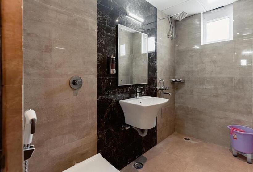 חדר סופריור עם מיטת קינג, Royal Realite