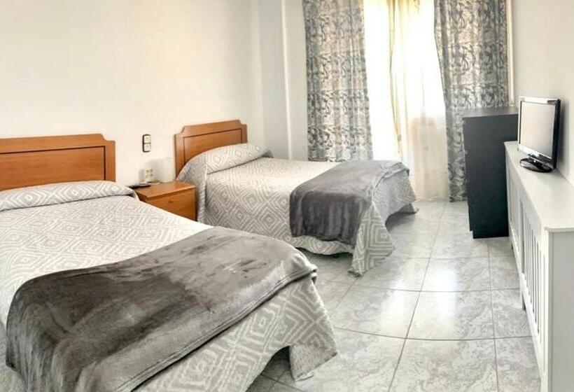 غرفة قياسية, Hostal Restaurante Cerqueiro