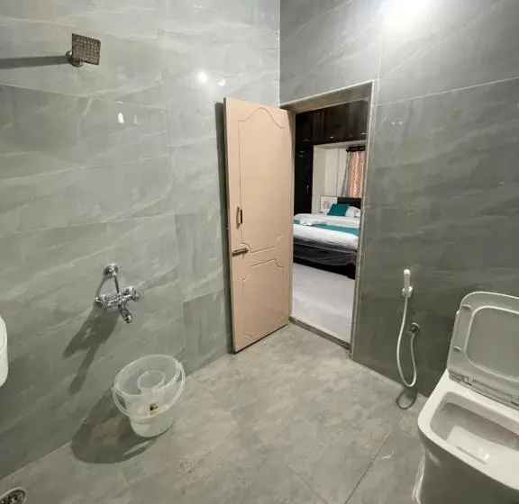 آپارتمان 3 خوابه, Sun Home Stays   Spacious Rooms   New Property   Pleasant Location