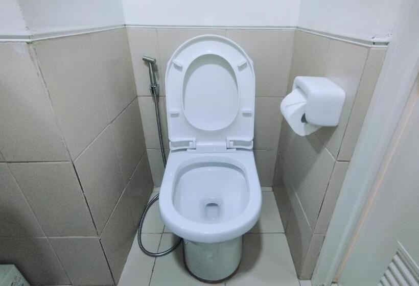 סטודיו סטנדרט עם מרפסת, Pristine Studio Condo Unit At Camella Northpoint