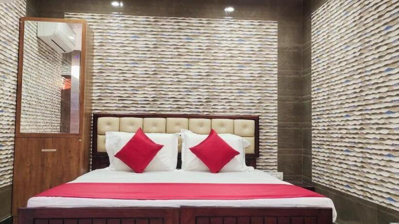 Номер Deluxe, Supreme Hotels 2.0