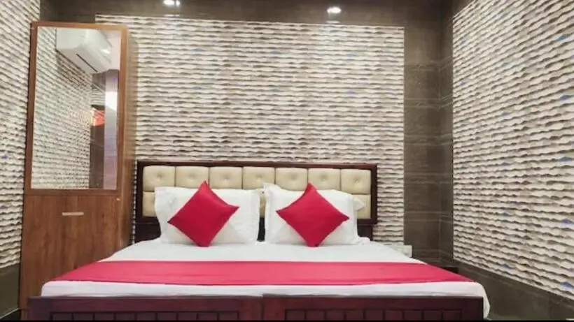 デラックスルーム, Supreme Hotels 2.0