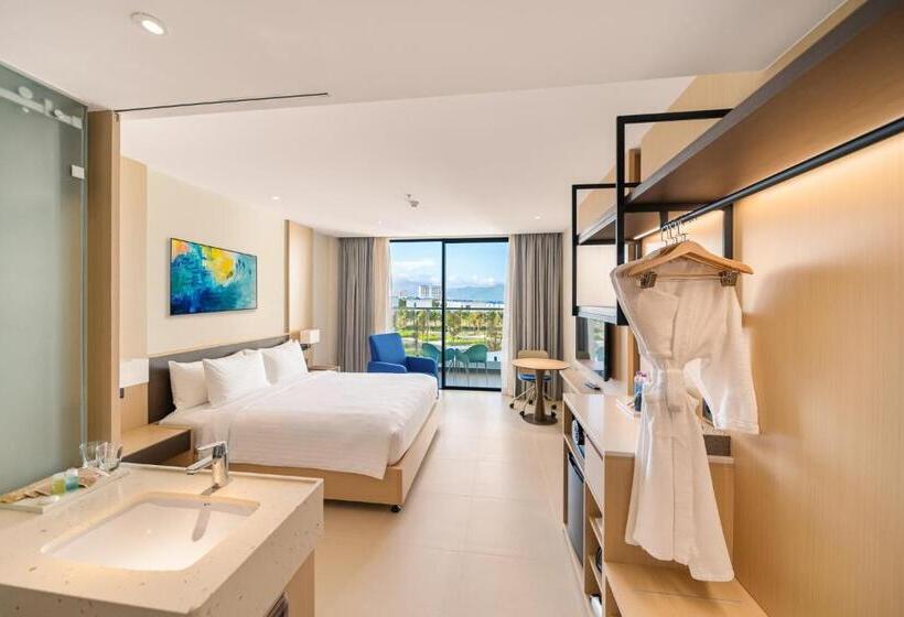 اتاق استاندارد با تخت بزرگ, The Oceanfront Apartment At Cam Ranh