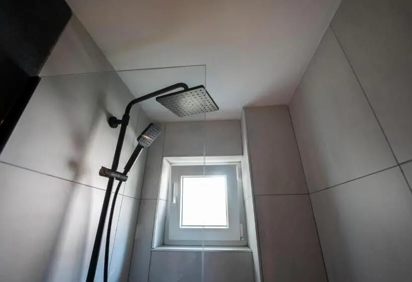 اتاق استاندارد چهار تخته, Cozy Nook B&b   Free Private Parking