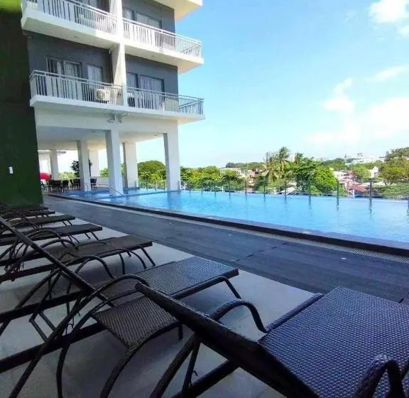 バルコニー付きスタンダードステューディオ, Cozy Studio Unit In A Condominium