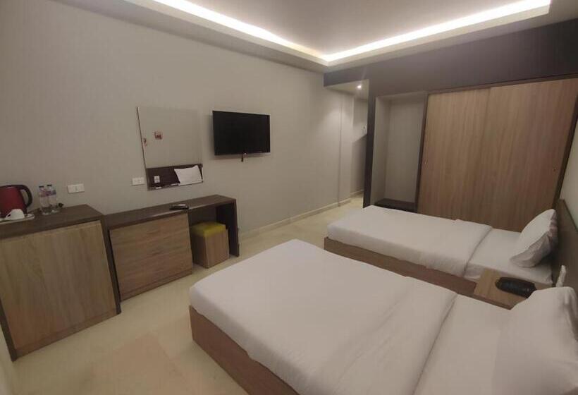 اتاق لوکس با چشم‌انداز شهر, Al Dora Boutique