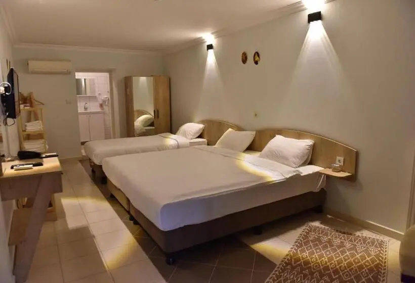 スタンダード４人部屋, Hermes Country Club