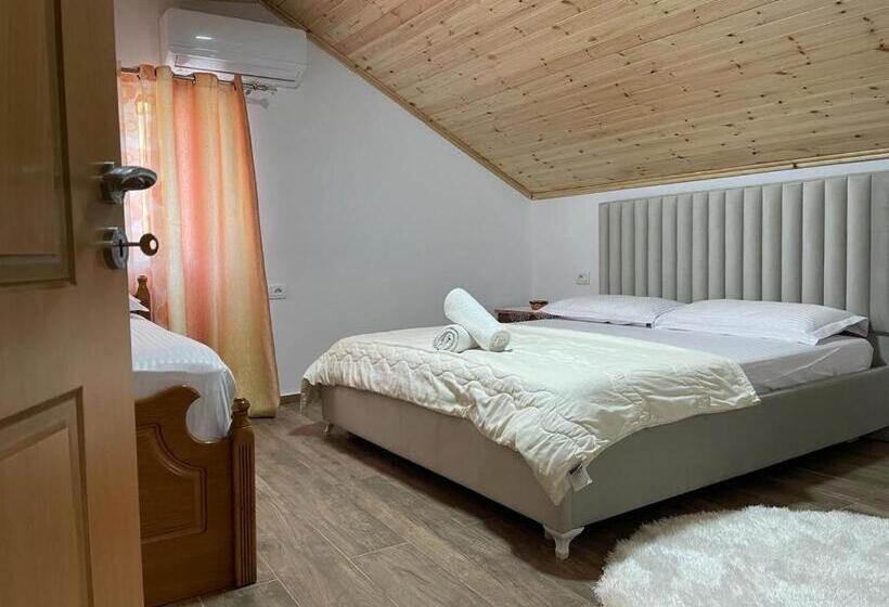 חדר סטנדרט לשלושה, Guesthouse & Hospitality