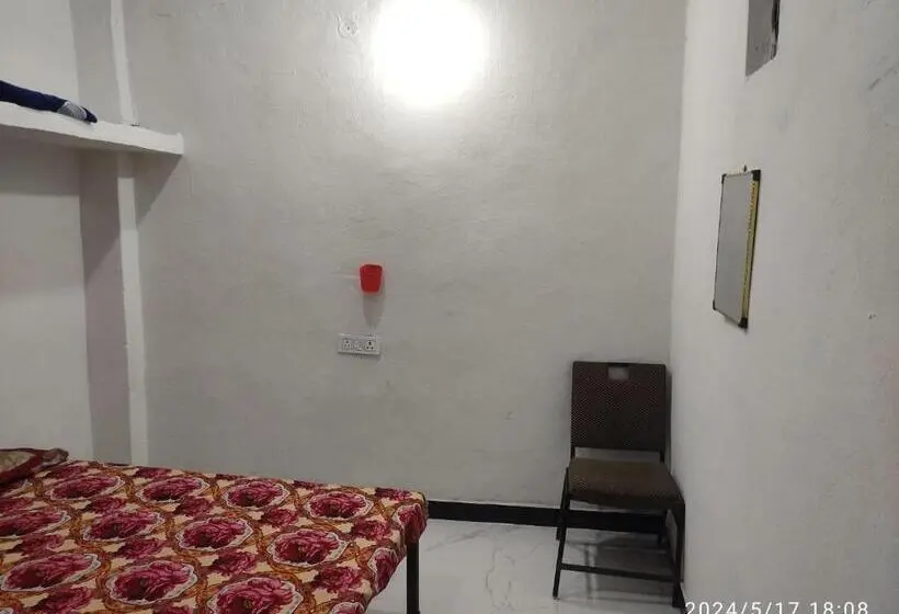 スタンダードルーム, Kuber Bhandari Guest House And Hotel, Sehore