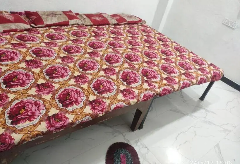 スタンダードルーム, Kuber Bhandari Guest House And Hotel, Sehore