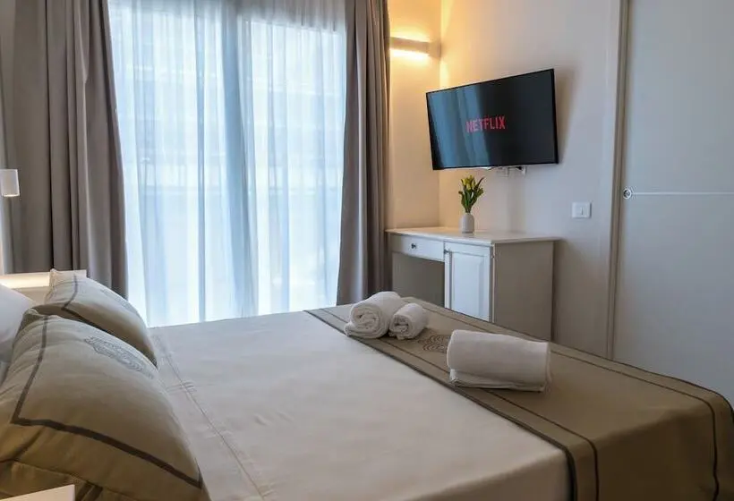 اتاق استاندارد, Landlord