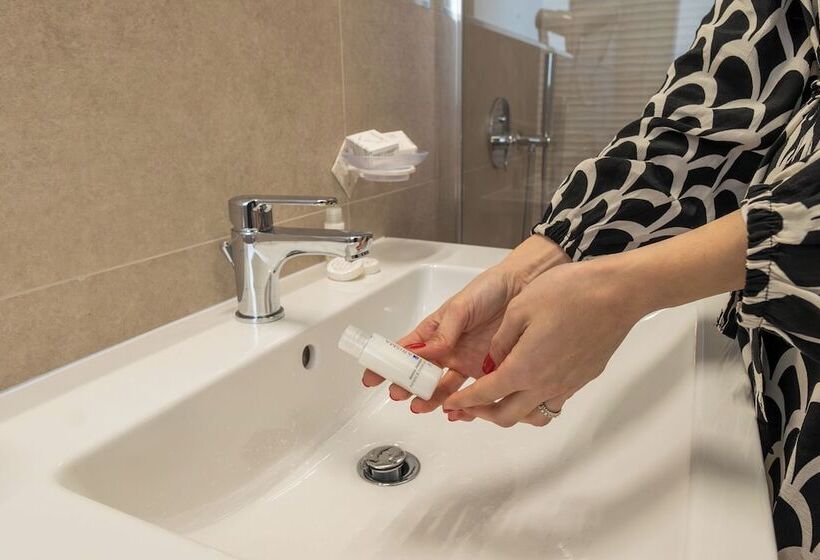 Standardzimmer, Landlord