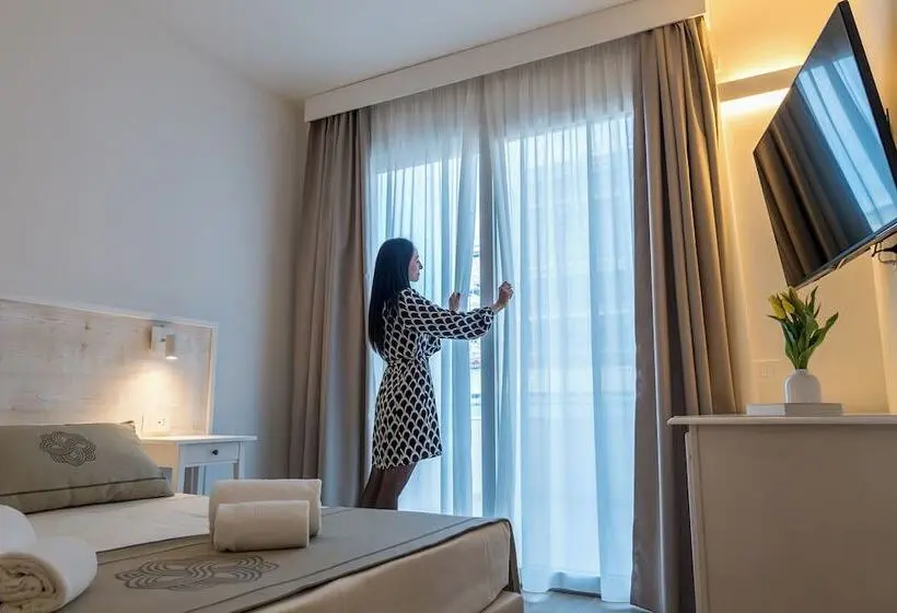 اتاق استاندارد, Landlord