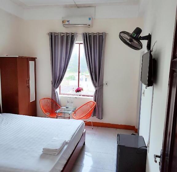 اتاق لوکس با چشمانداز دریا, View Nhat Le Beach