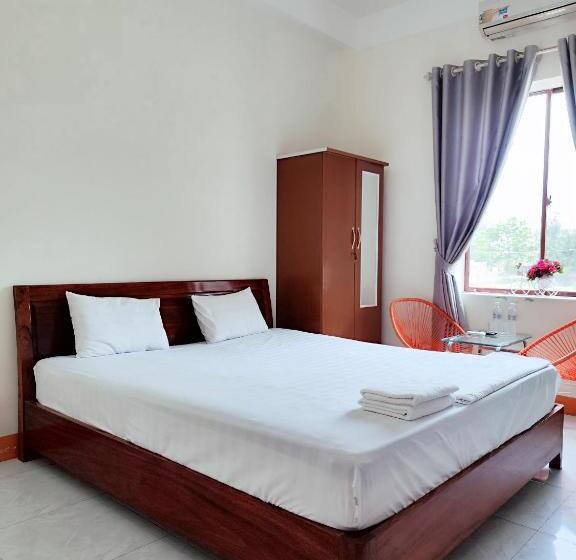 اتاق لوکس با چشمانداز دریا, View Nhat Le Beach