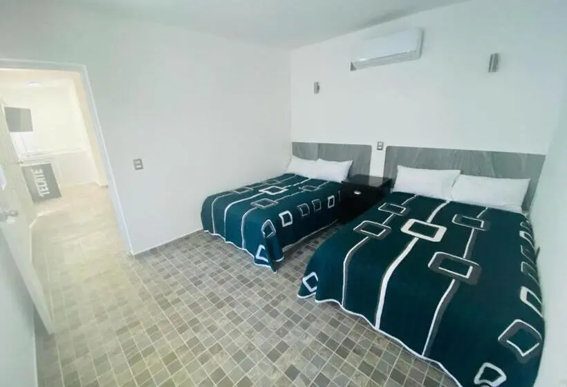 スーペリアの４人部屋, Blue Inn Hotel & Suites