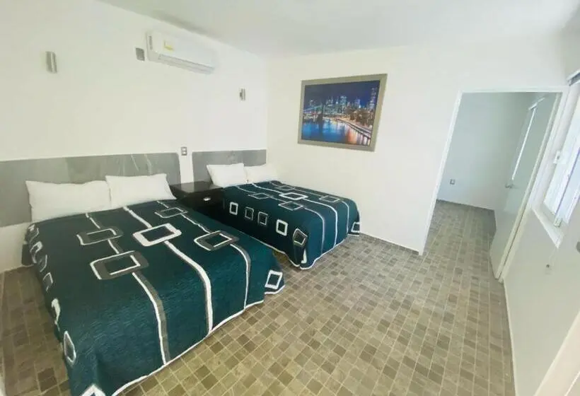 スーペリアの４人部屋, Blue Inn Hotel & Suites