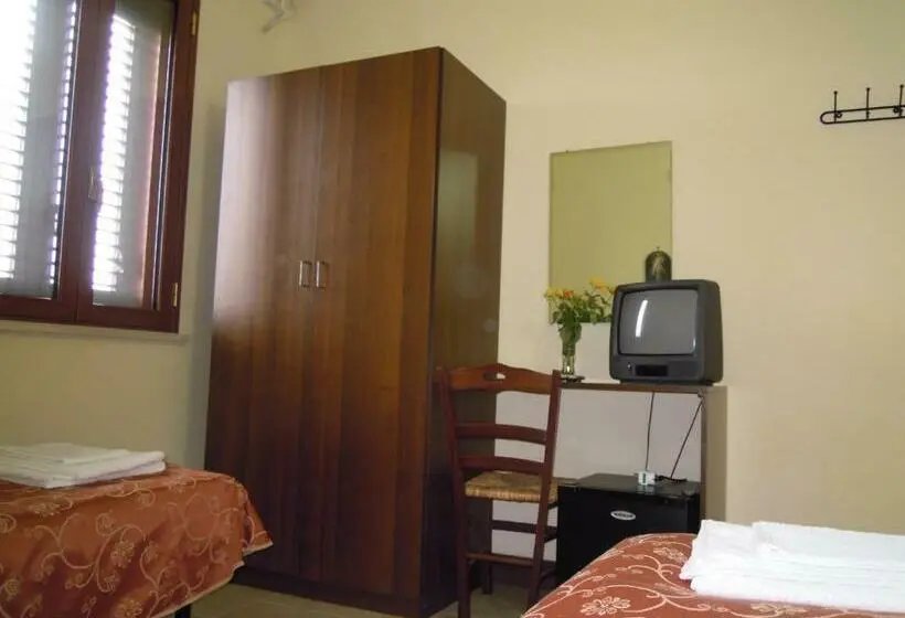 バス共有のスタンダードルーム, B&b Casale Spisari