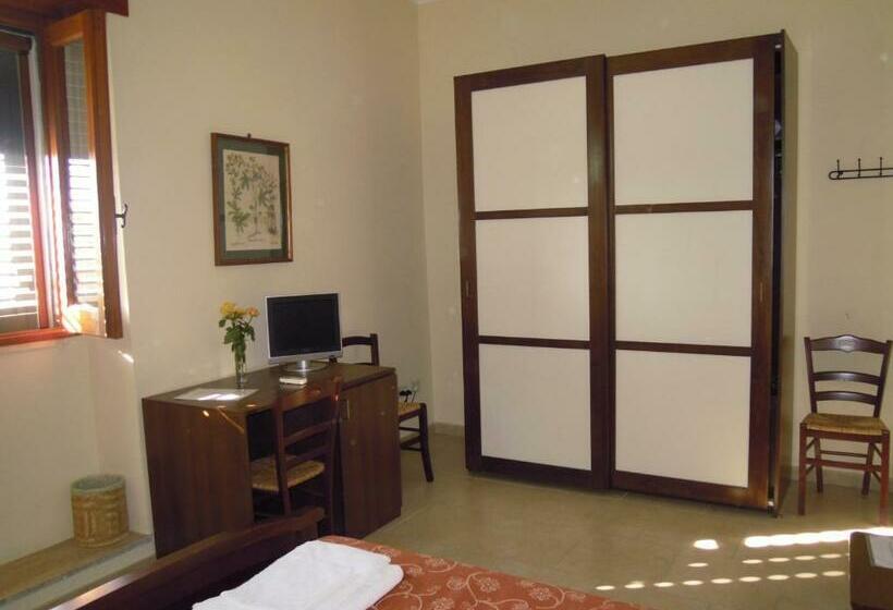 Pokój Standard, B&b Casale Spisari